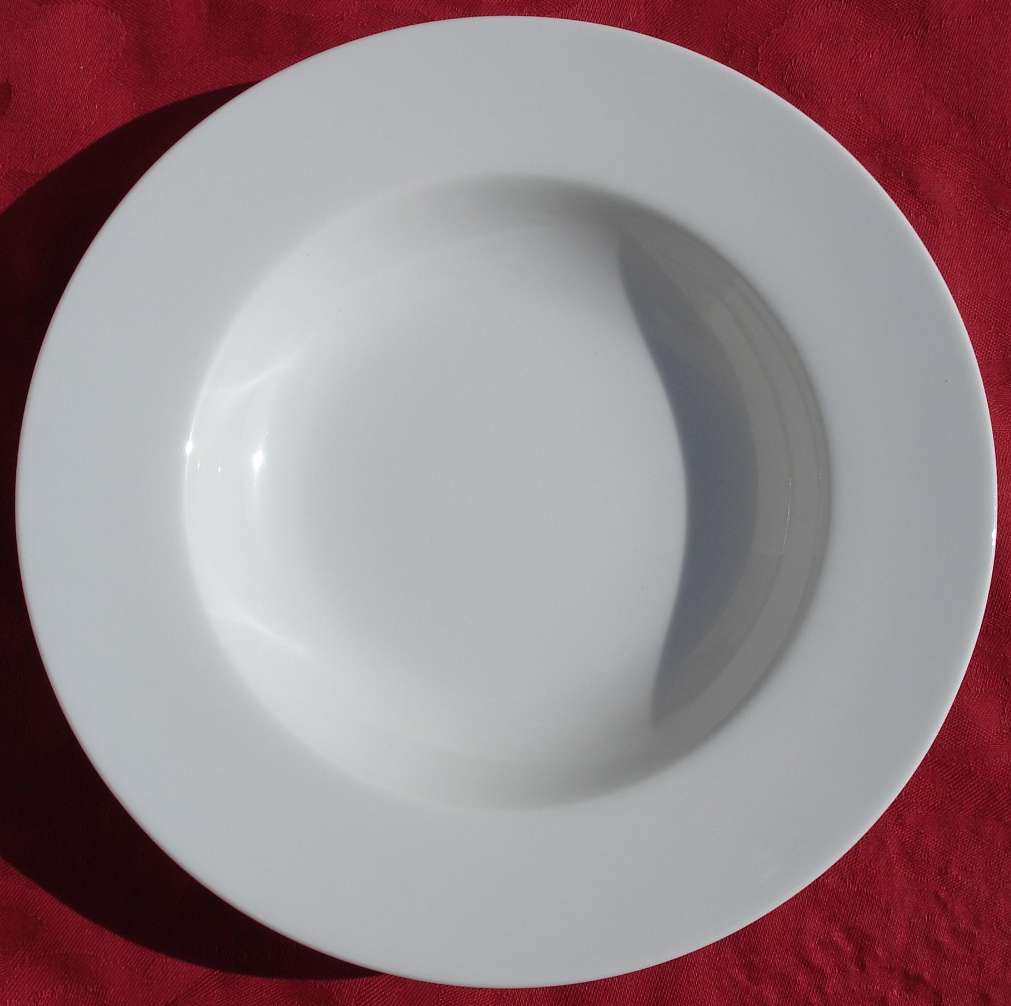 Assiette creuse Hélène en porcelaine à personnaliser